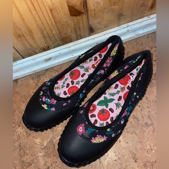 Hides Women’s Muck Boots NWOB - Picture 3 of 4